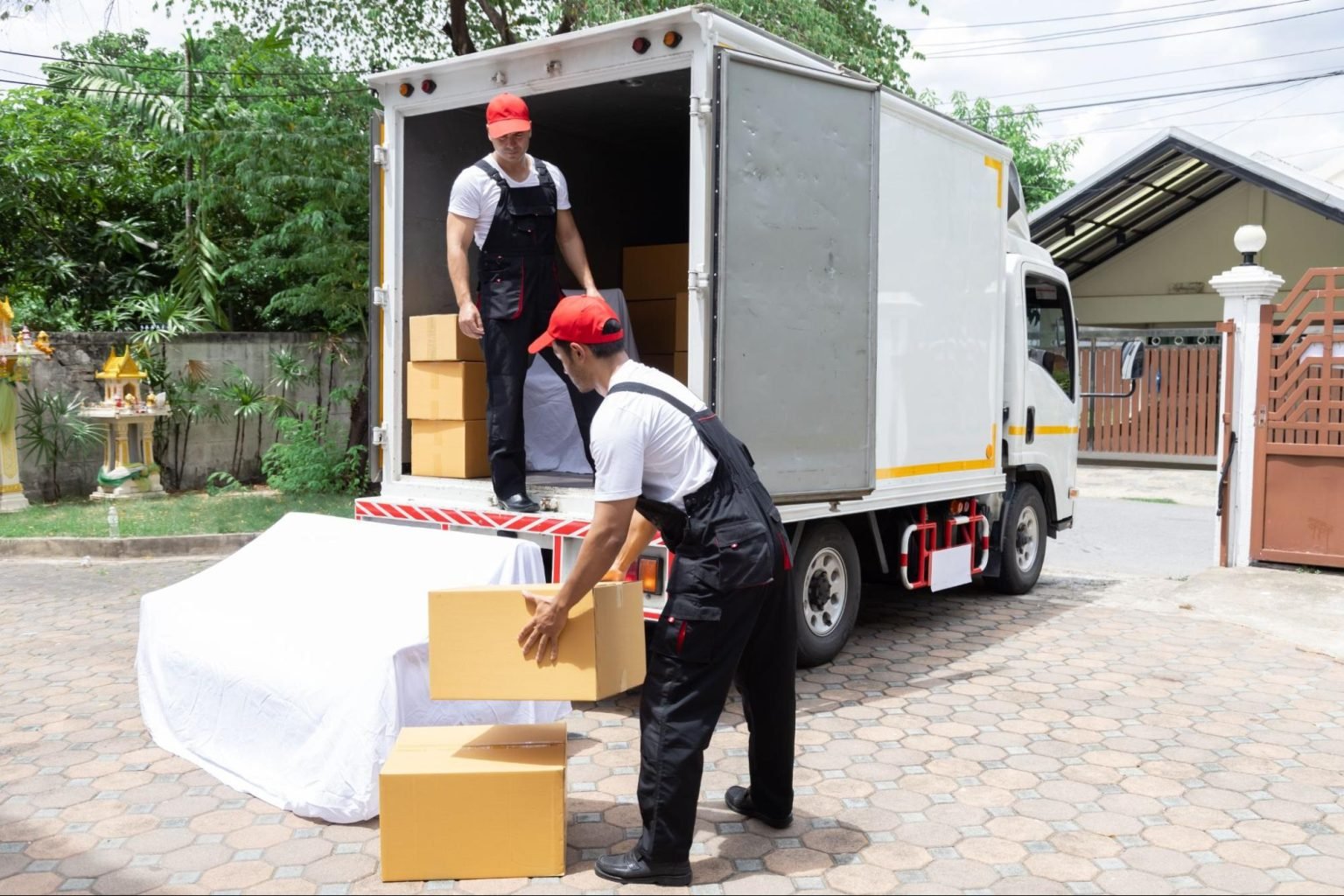 Residential Loading and Unloading