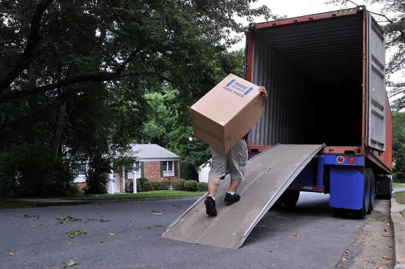 What Are Long-Distance Moving Services?